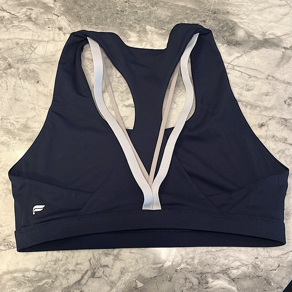 Fabletics Women's size M Kessler Medium Impact Sports Sports Bra